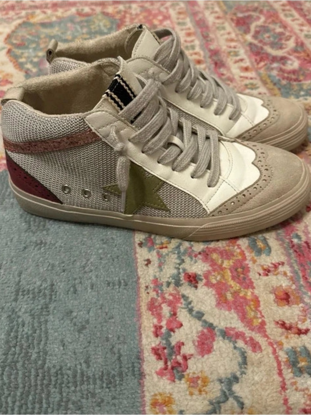 Shu Shop Women's High-Top Casual Sneakers in Beige with Olive Star Accent